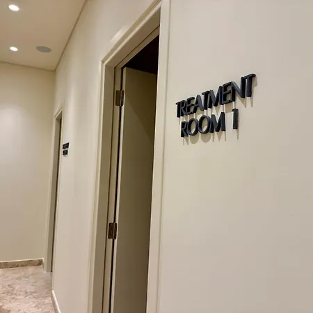 Apartment Avalon Gardens A202 - Designer *